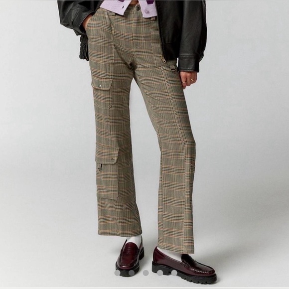 Urban Outfitters Pants - NWT- Urban Outfitters -  Jaelyn Menswear Cargo Pant In Neutral